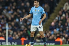 胡桑诺夫退出乌兹别克名单 球员小腿受伤