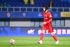 海港吾米提江将无缘战河南队 因累积黄牌停赛