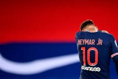 拉菲尼亚:内马尔比巴萨时期更成熟 他是世界最佳之一