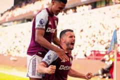 英超阿斯顿维拉3-1富勒姆迎首胜 沃特金斯破门 布恩迪亚献传射