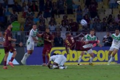 蒂亚戈席尔瓦上演侧钩破门 读秒完成绝杀