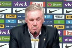 安切洛蒂：我告诉维尼修斯他犯错了 球员不满国家德比被换下