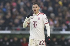 曝穆西亚拉参加部分公开训练 争取赛季结束前复出